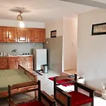 Vitina's Little House Guest house