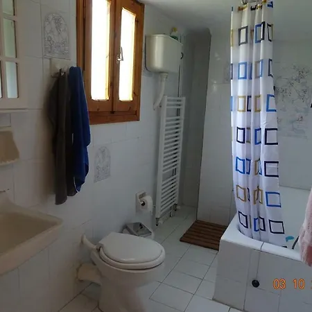 Vitina's Little House Gæstehus