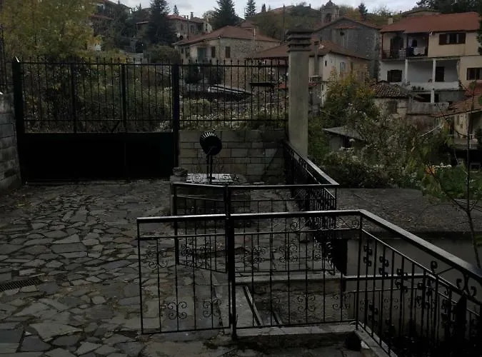 Vitina's Little House 3* Vytina