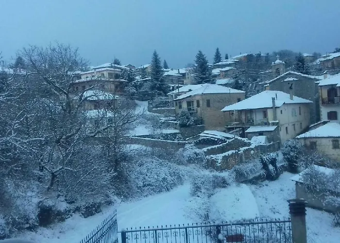 Vitina's Little House Casa de hóspedes Vytina