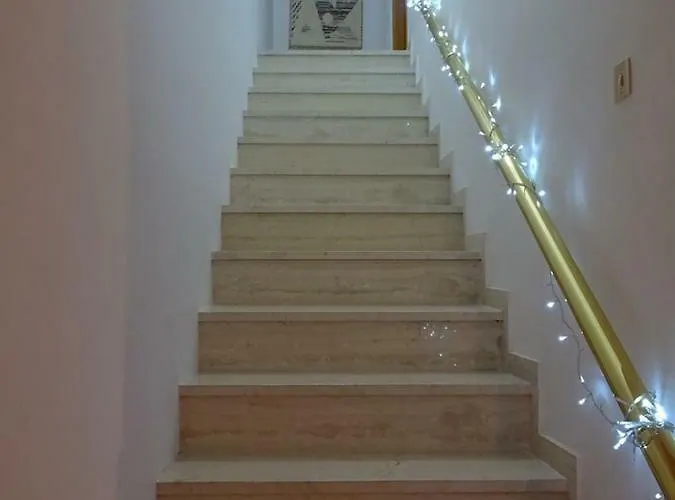 Vitina's Little House 3*